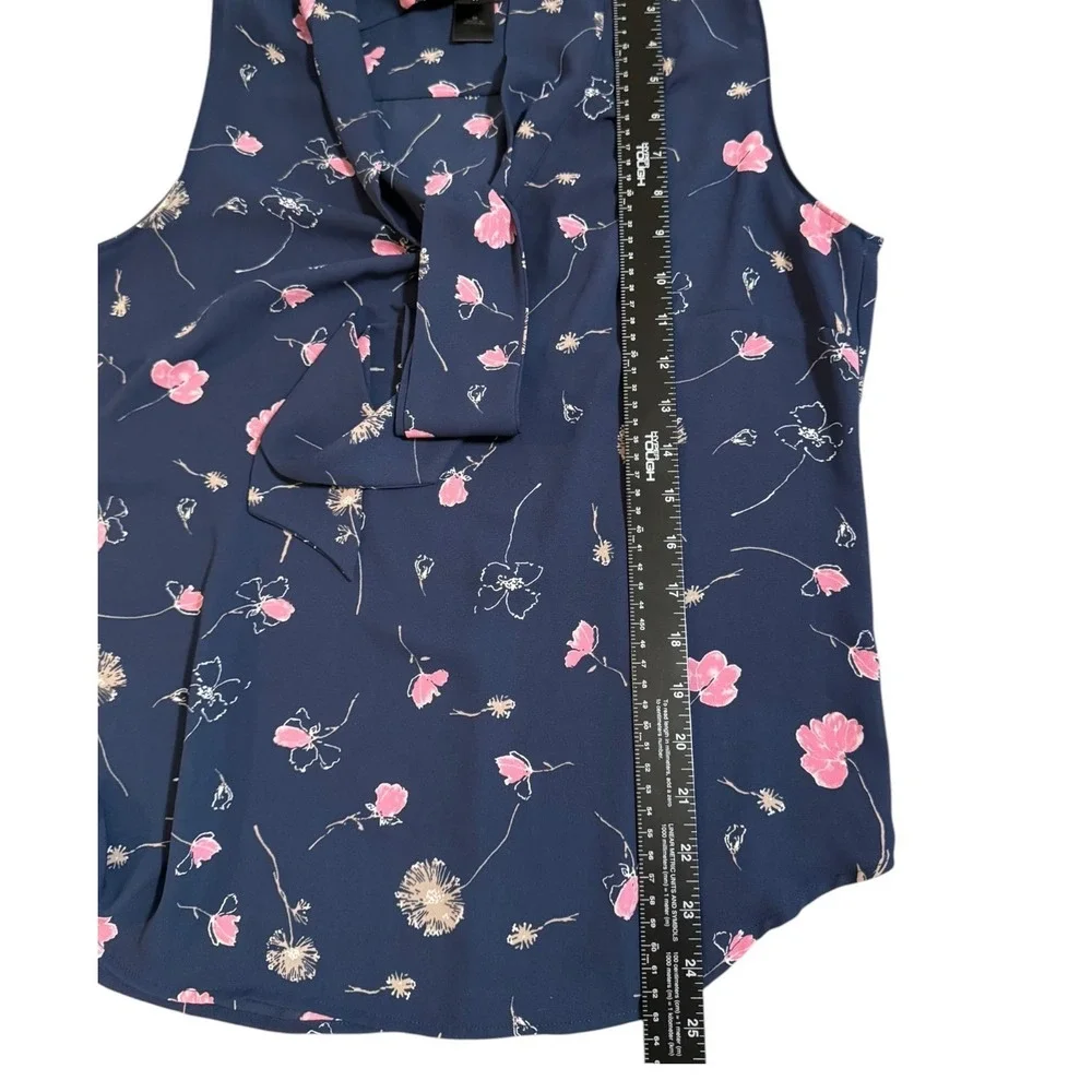 Ann‎ Taylor Womens Navy Blue Pink Floral Tie Neck Sleeveless Blouse Size Medium